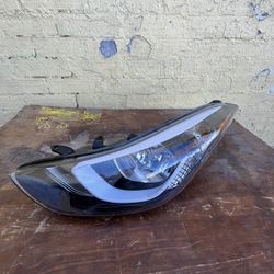 2014-2016 Hyundai Elantra Driver Headlight