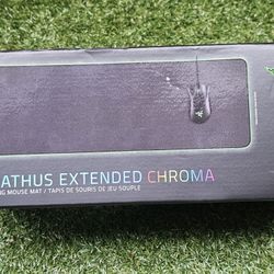 Razer Goliathus Extended Chroma Gaming Mousepad: customizable Chroma RGB lighting - Soft fabric material - Balanced control and speed - B 