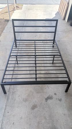 Full size Black Metal Platform Bed Frame with Headboard