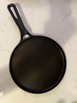 Cast iron skillet and Dutch oven set