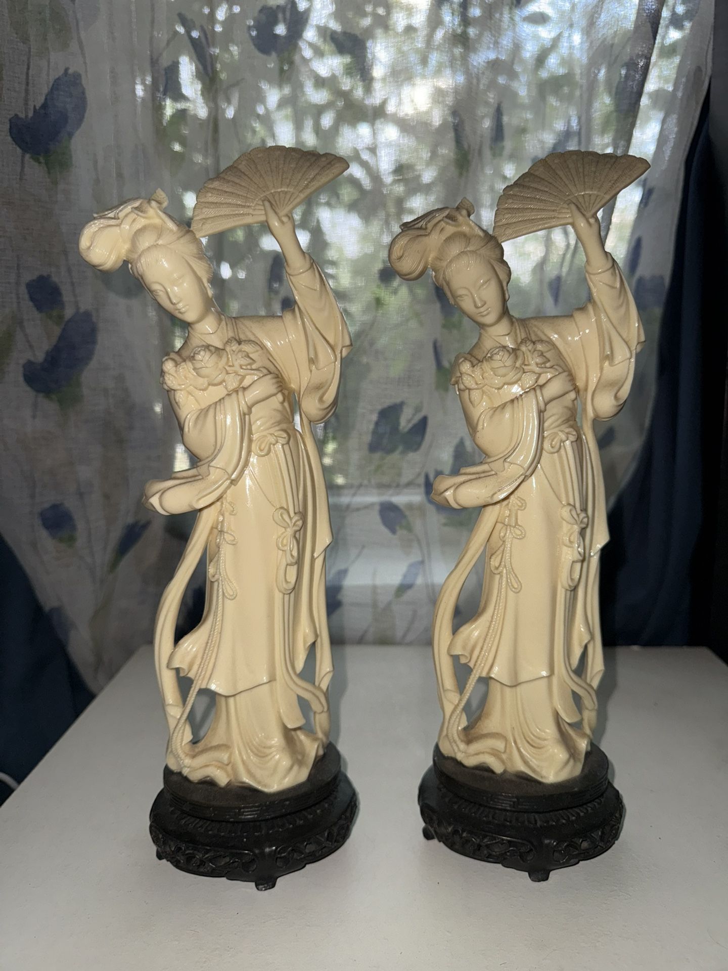 vintage dancing Geisha