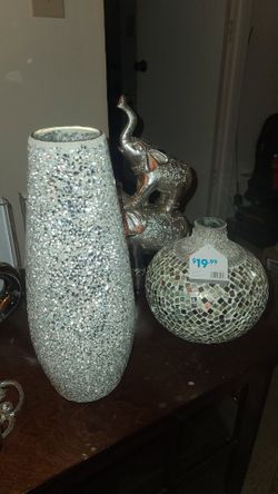 Bedroom SPARKLY MIRROR DECOR.