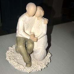 Demdaco “Love Ever Endures” Figurine
