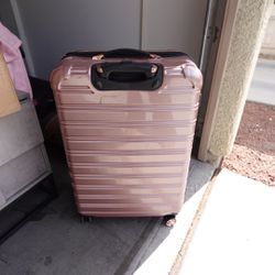 Large Luggage 