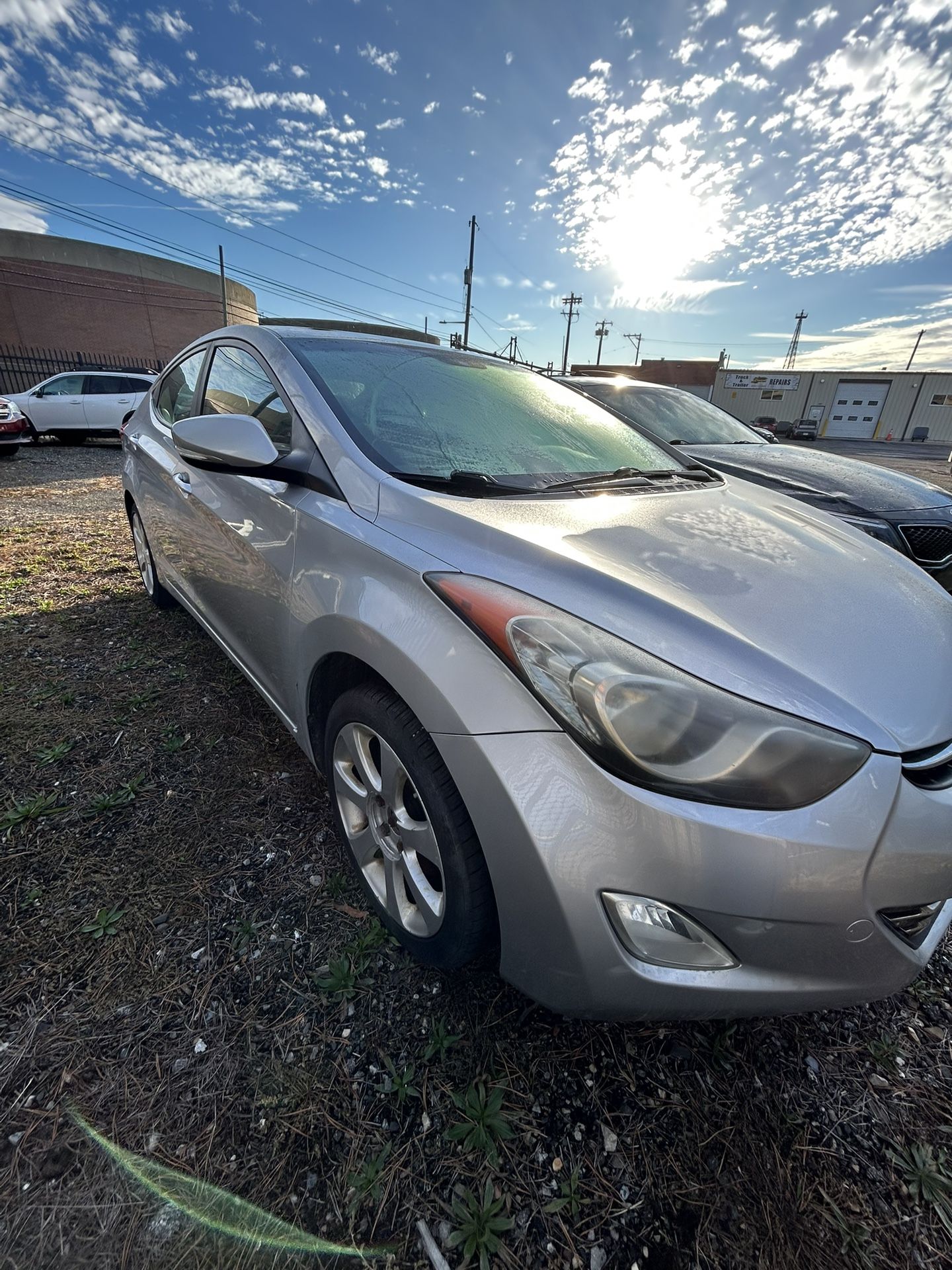2011 Hyundai Elantra (ONLY FOR PARTS)
