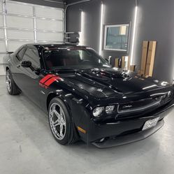 Dodge Challenger R/T Plus