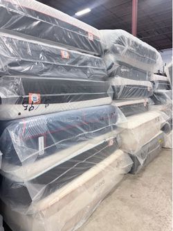 Outlet SALE💥 Queen mattress good brands starting from $289 and UP