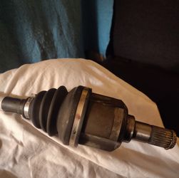 2008 Hyundai Elantra driver side cv axle