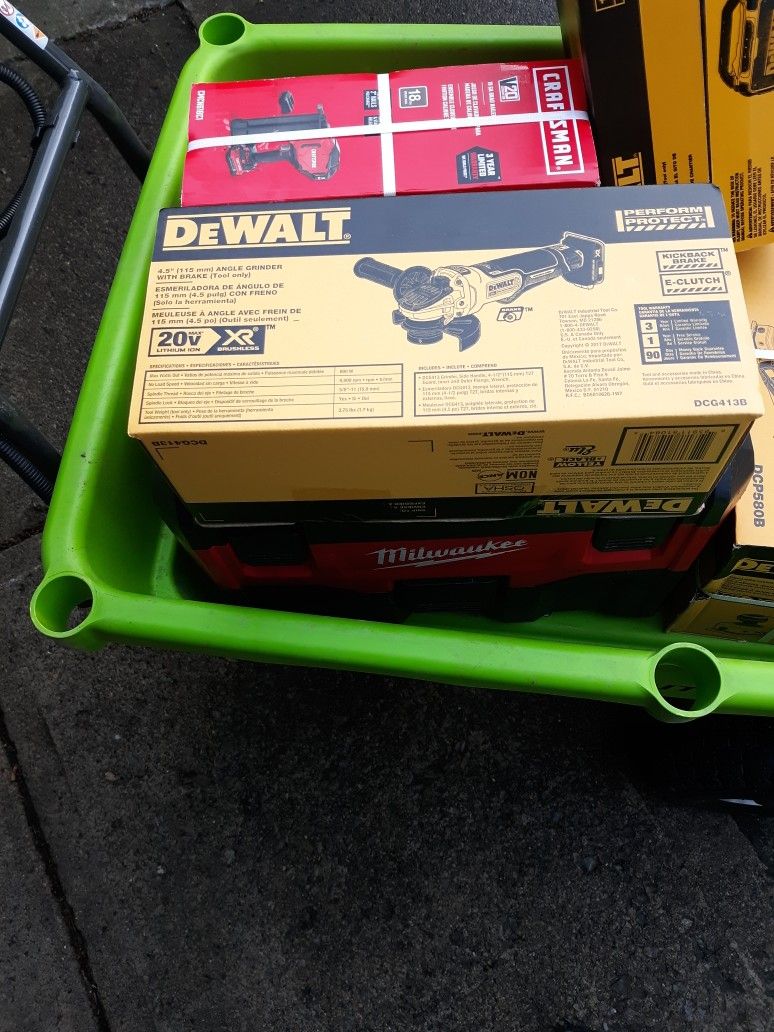 DeWalt XR Brushless 20 Volt Grinder Brand New In The Box
