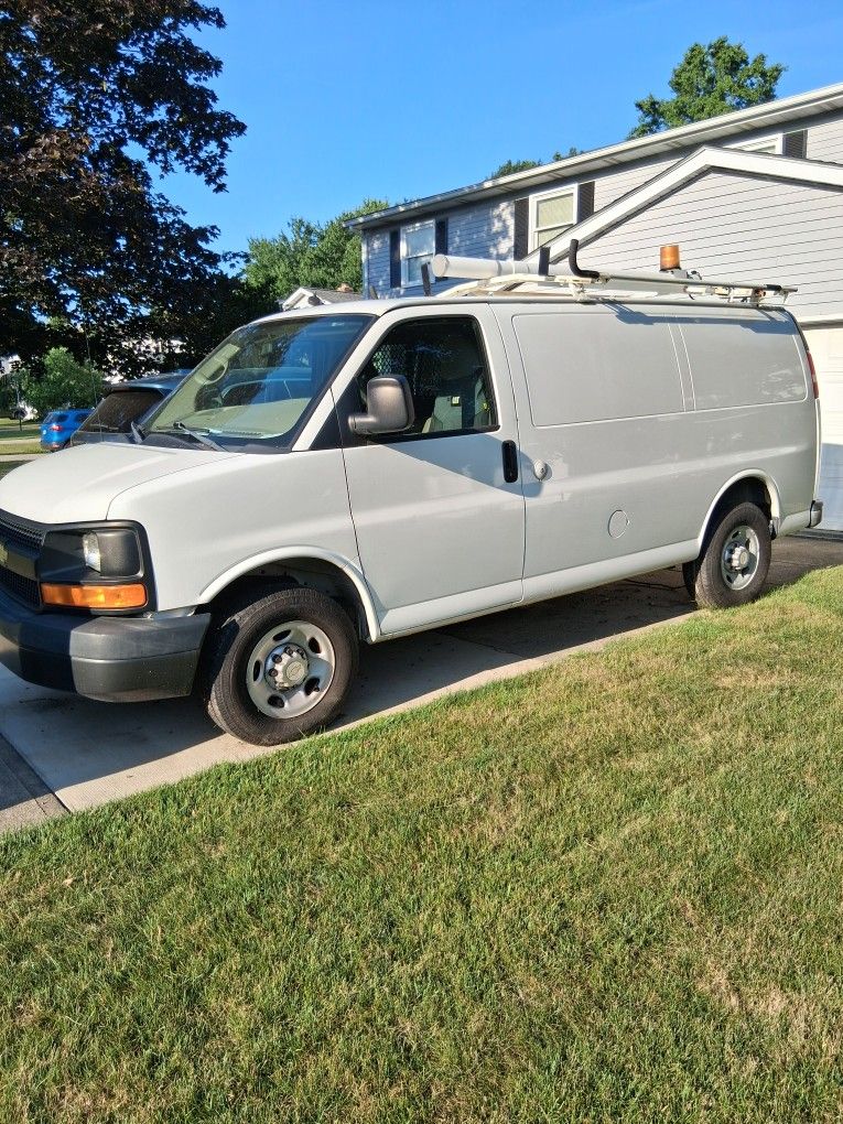 2011 Chevrolet Express Cargo