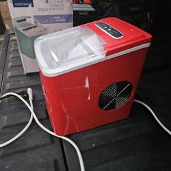 Insignia 1.5 lb. portable ice maker, specifically the NS-IMP26MT2
