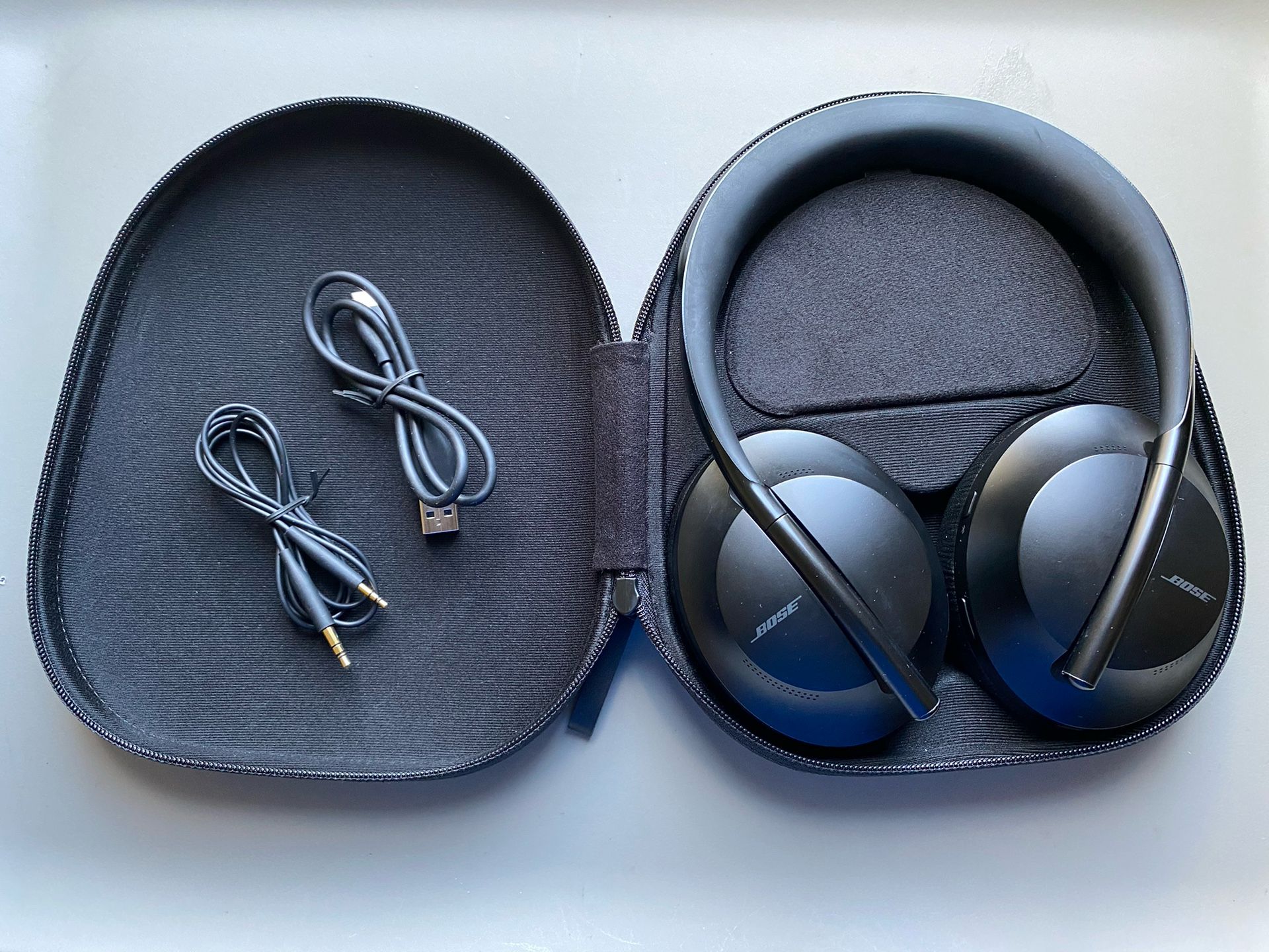 Bose Headphones 700 Wireless Noise Canceling