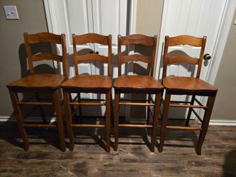 4 like new solid wood bar height chairs READ PRICES!!!!