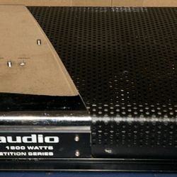 FOR  SALE  2  CAR  AMPLIFIER   🟥( EVERYTHING  WORK  PERFECTLY  ) 🟨 PRICE 👇