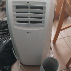LG Portable Air Conditioning 