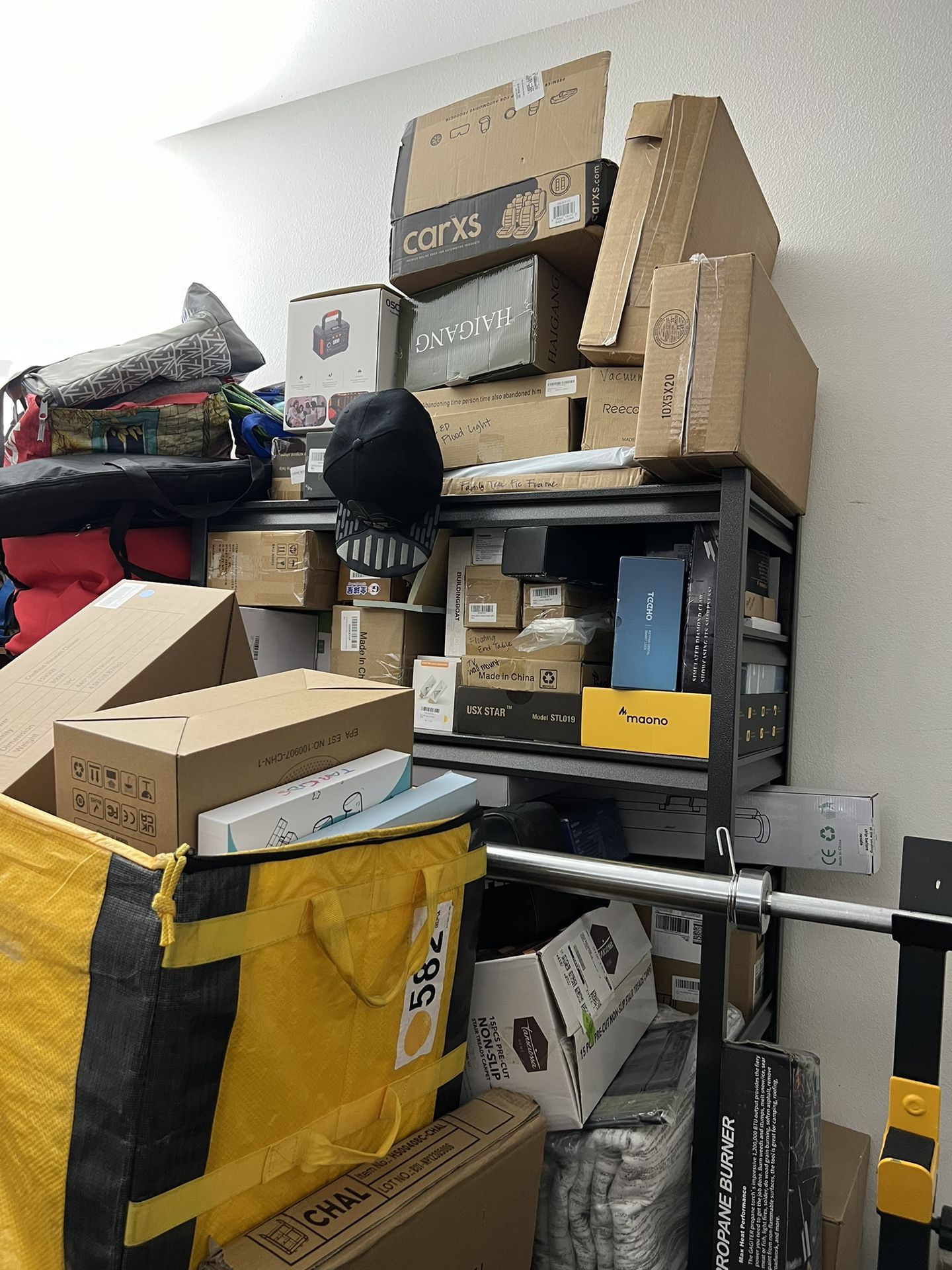 NEW IN BOX - Corner Floating Shelf 