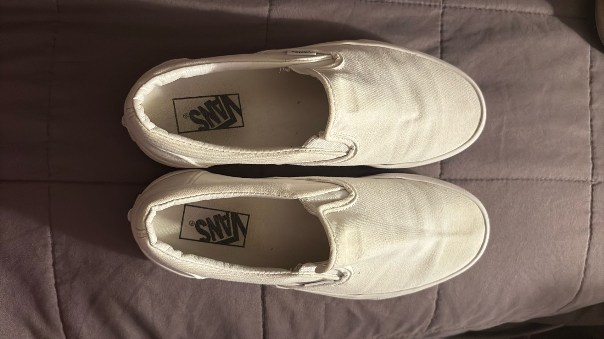 White Vans ( Size Men’s 8)