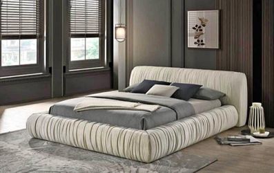Queen Modern Bed
