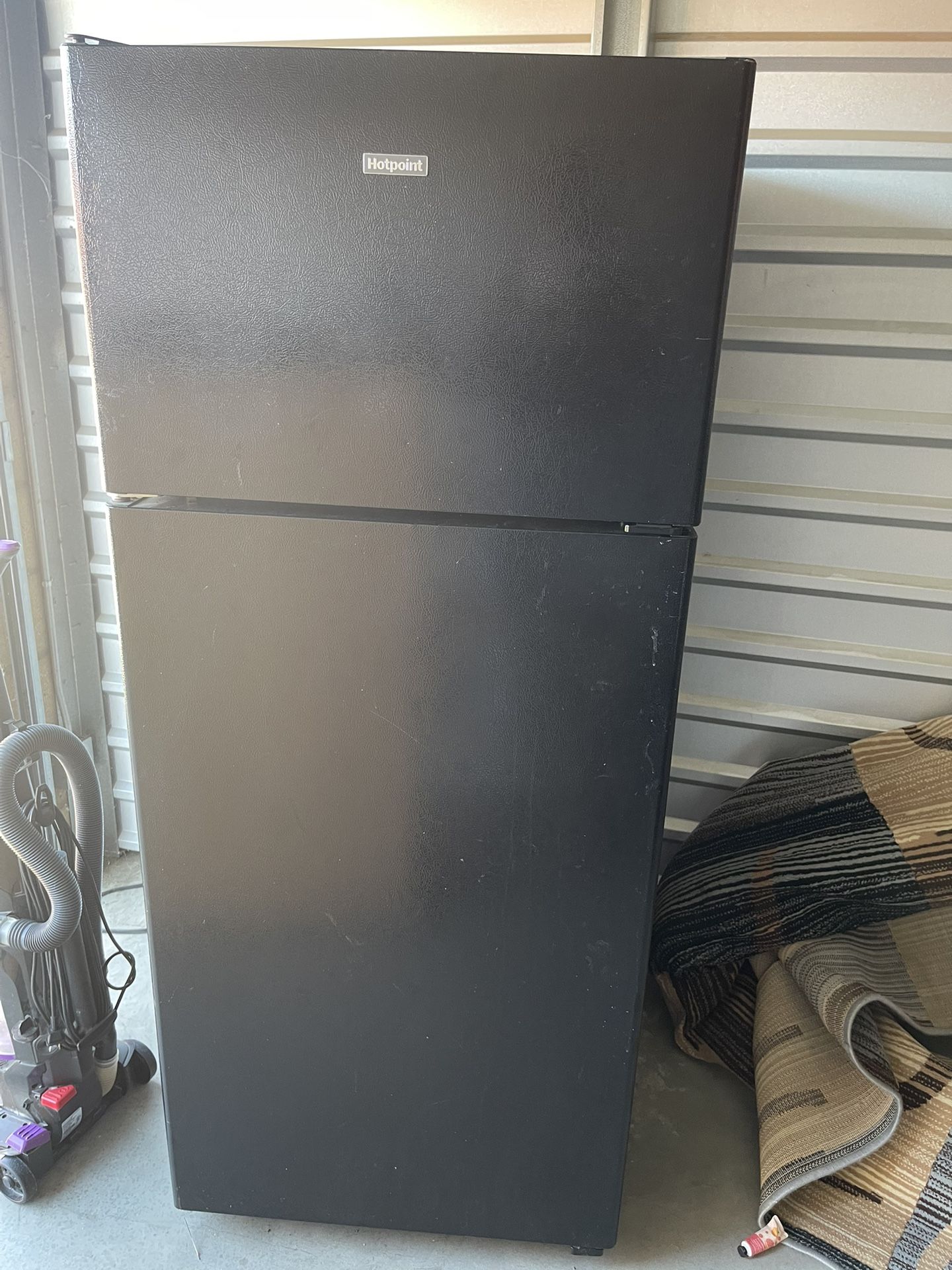Hot point   Refrigerator 