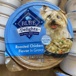 Blue Buffalo Delights Natural Adult Small Breed Wet Dog Food Cup, Roasted Chicken