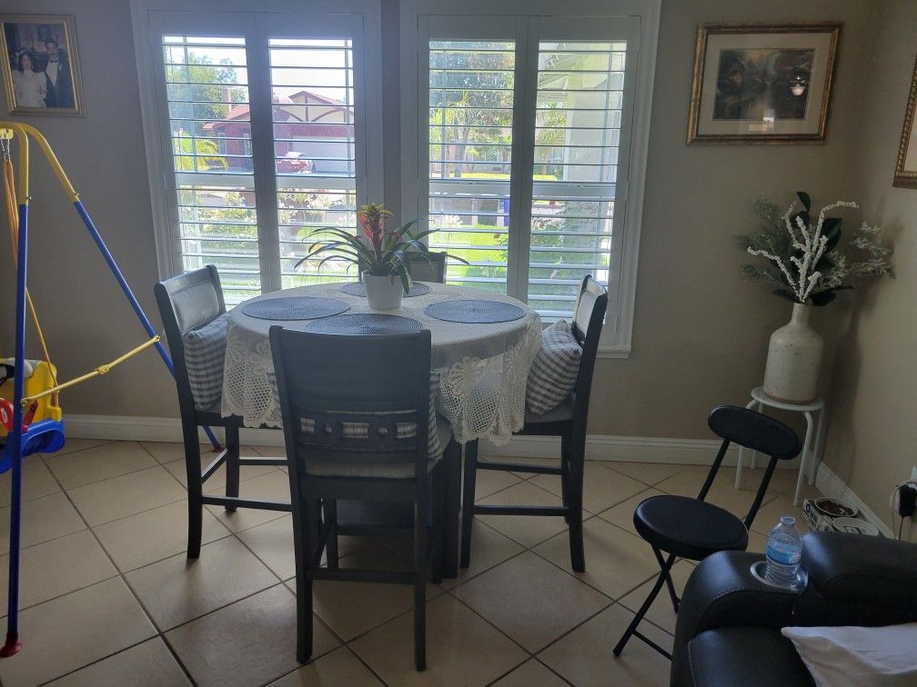 dineing table