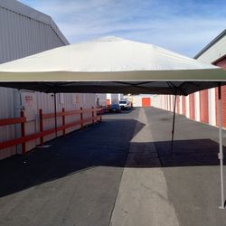 Tent In Great Condition Like New 