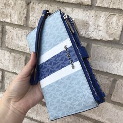 Nwt! Michael Kors Wallet 