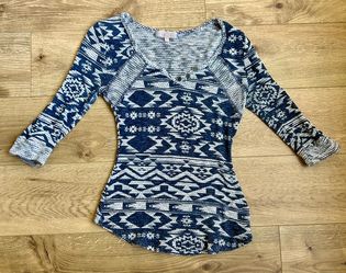 Blue White Aztec Pattern Long Sleeve Top