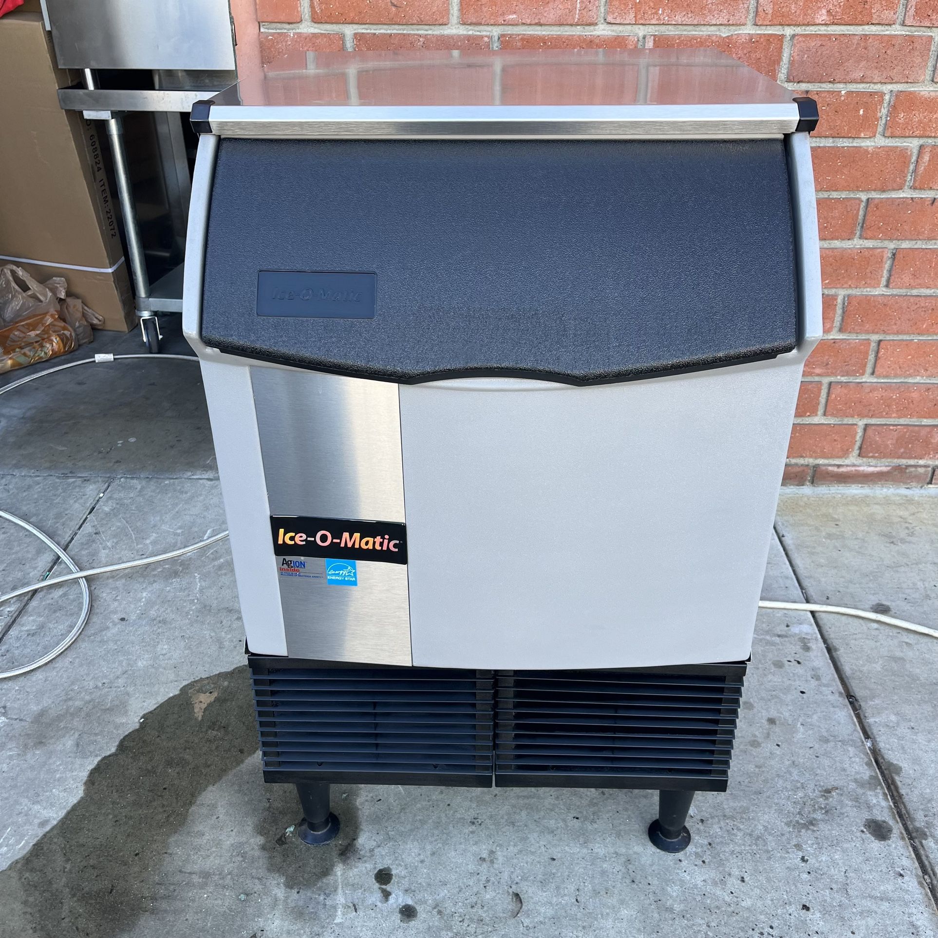 IceOMatic ICEU150HA 24 1/2