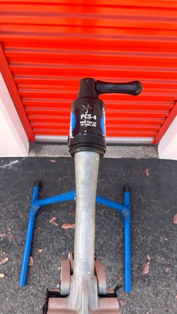 Parktool bike stand