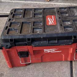 Milwaukee Pack out For Sale!