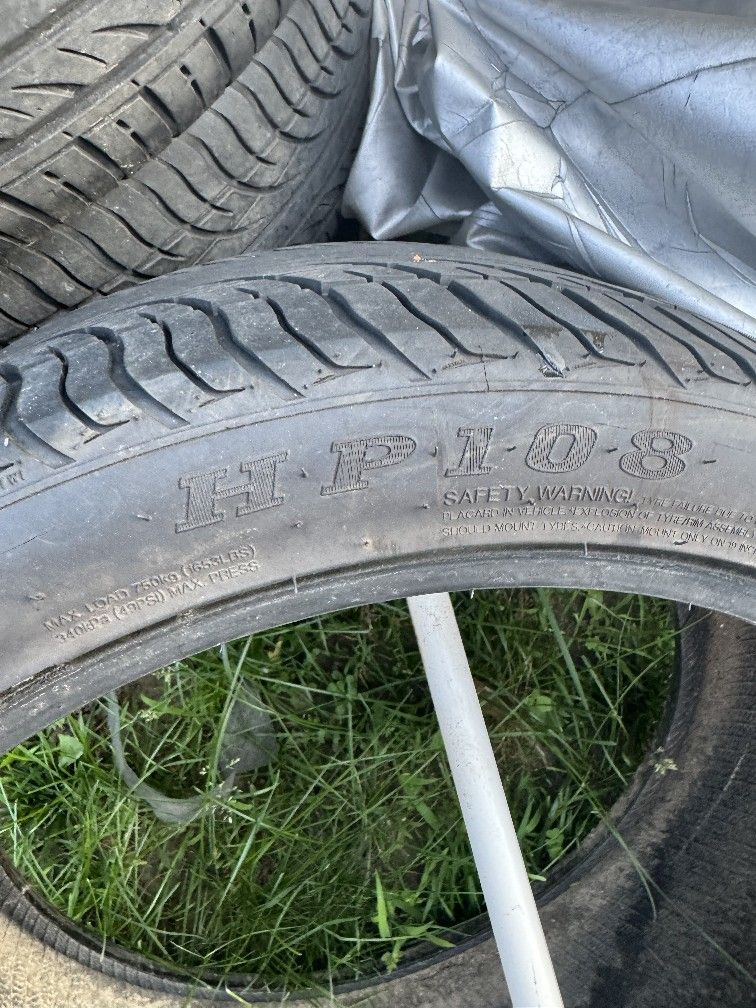Fullway Tires 245/40zr19 98w Xl