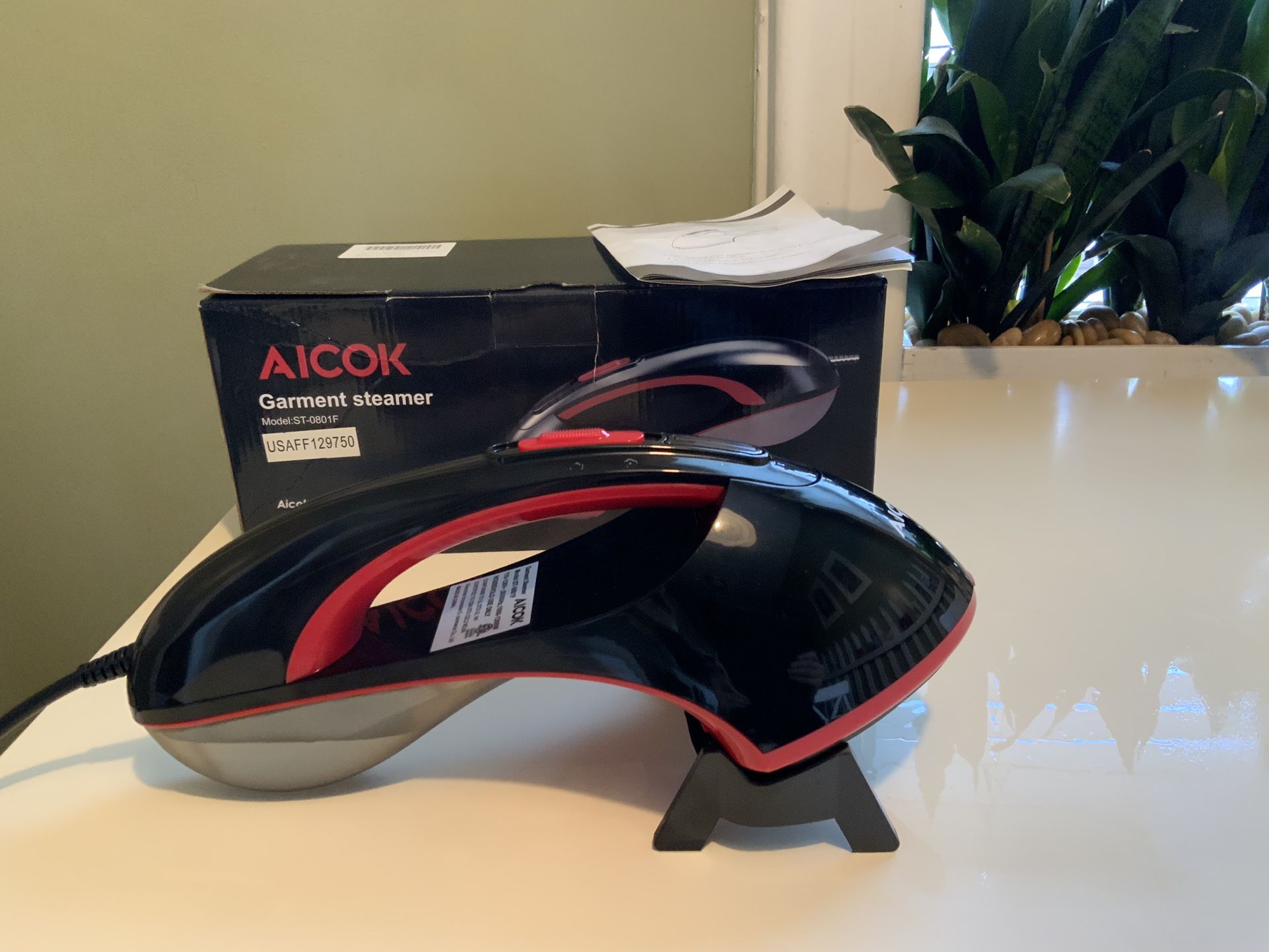 Aicok Garment Steamer for Dual Use, Flat Ironing and Handheld Steaming