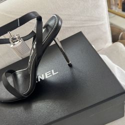 Tom Ford Heel Padlock