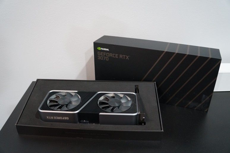 RTX 3070 Founders Edition - Clean Condition - w/ Box & Adapter