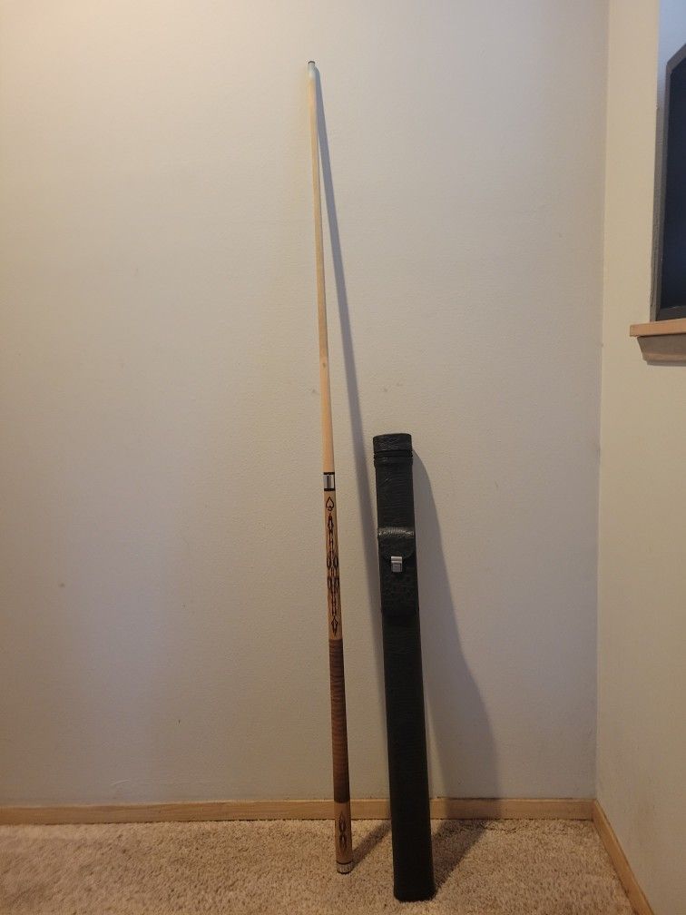 Outlaw Pool Que And Leather Case