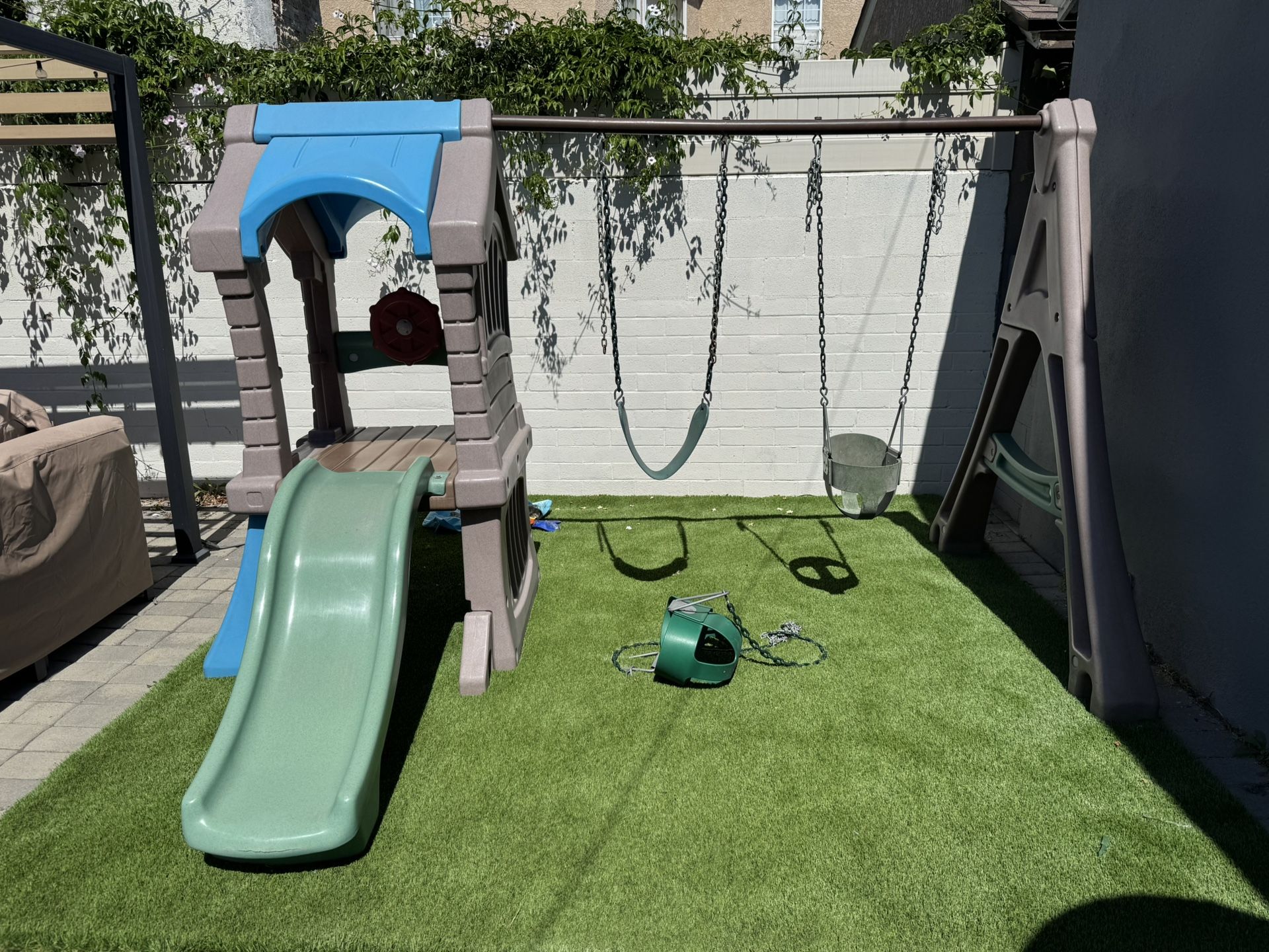 Step 2 Outdoor Swing Set