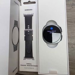 Samsung Galaxy Watch 8 With Band 