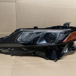 2018-2024 Toyota Camry Headlight Bi-LED Left Driver Side Genuine OE