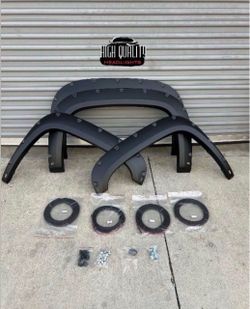 Chevy Silverado 2007. 2013 Fender Flare.