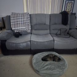 This Is 4 Recliners In Good Condition