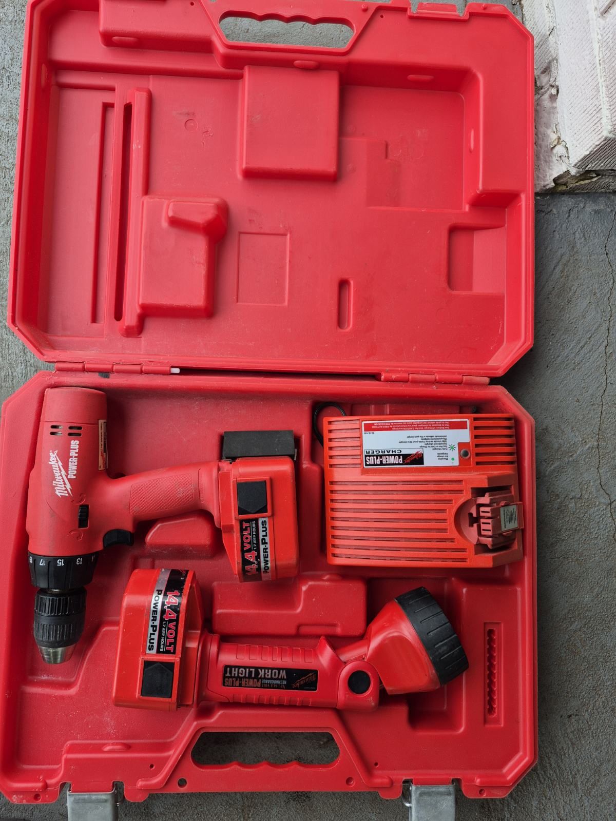 Milwaukee Drill And Flashlight 