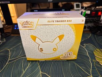 Pokemon 30th anniversary ETB
