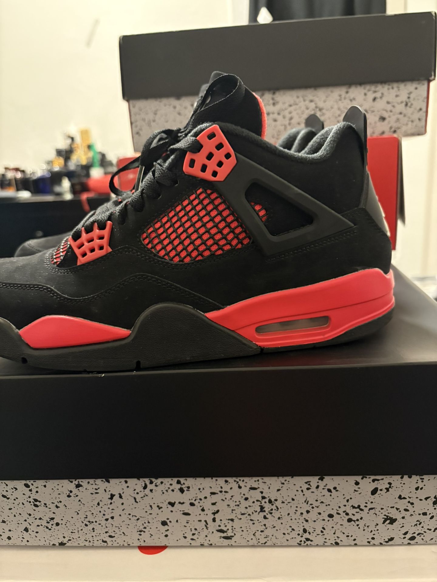 Jordan 4 Red Thunder