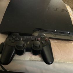 Ps3 Assassins Creed 3 And Madden 16 for Sale in Reedley, CA - OfferUp