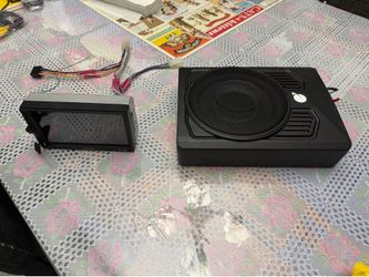 LG double din radio / planet audio 8” low profile amplifier subwoofer asking $180 for everything