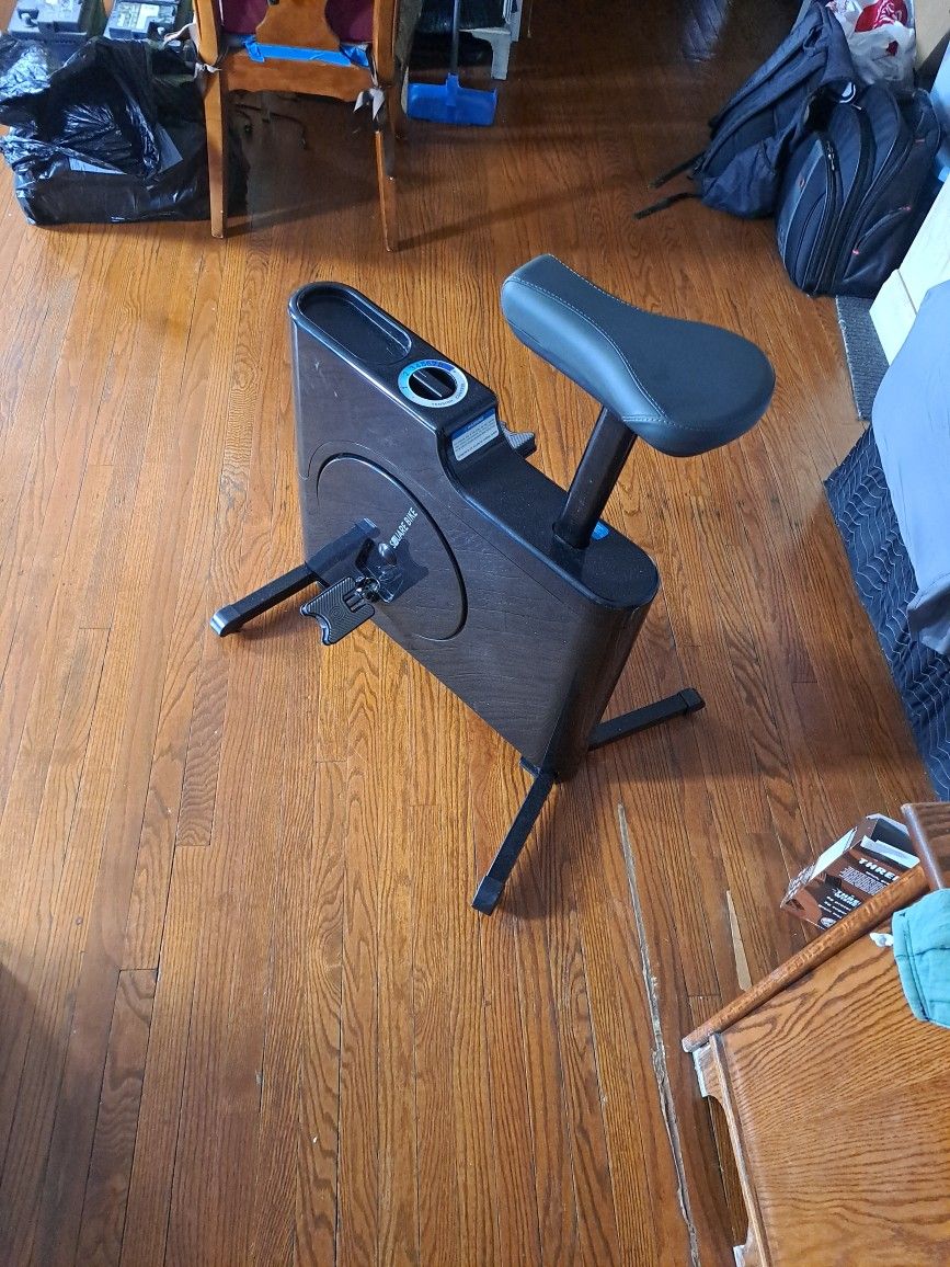 DAIWA Square Bike Compact Exercise Bicycle