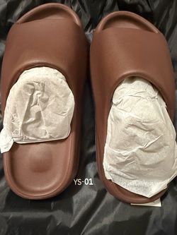 Yeezy Slide chocolate