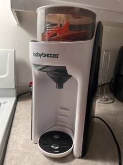 Bottle maker