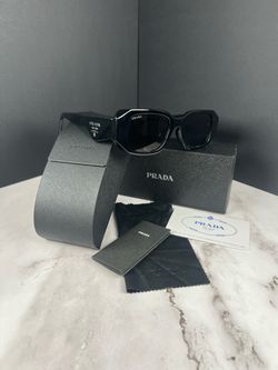 Designer Black Sunglasses with Full Set